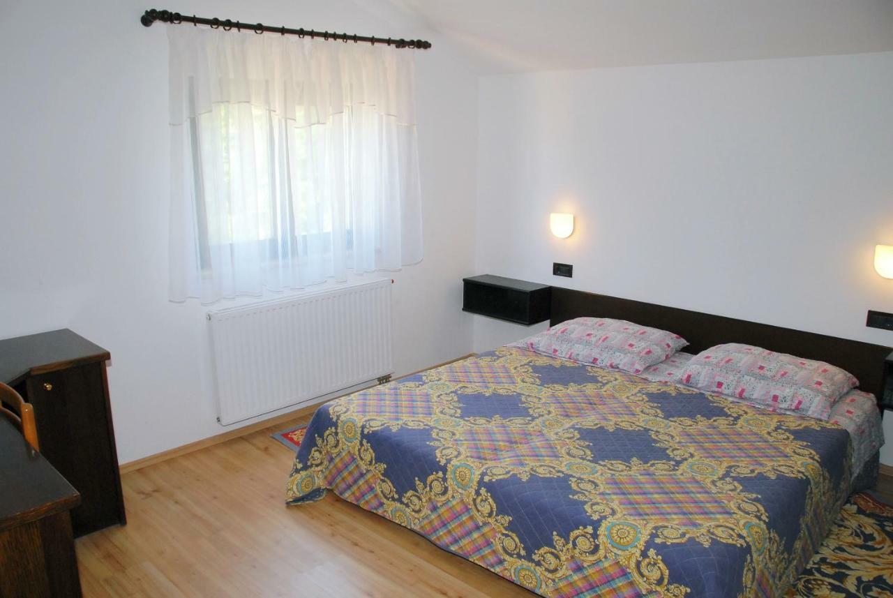 Apartmani Bauk ポレッチ エクステリア 写真